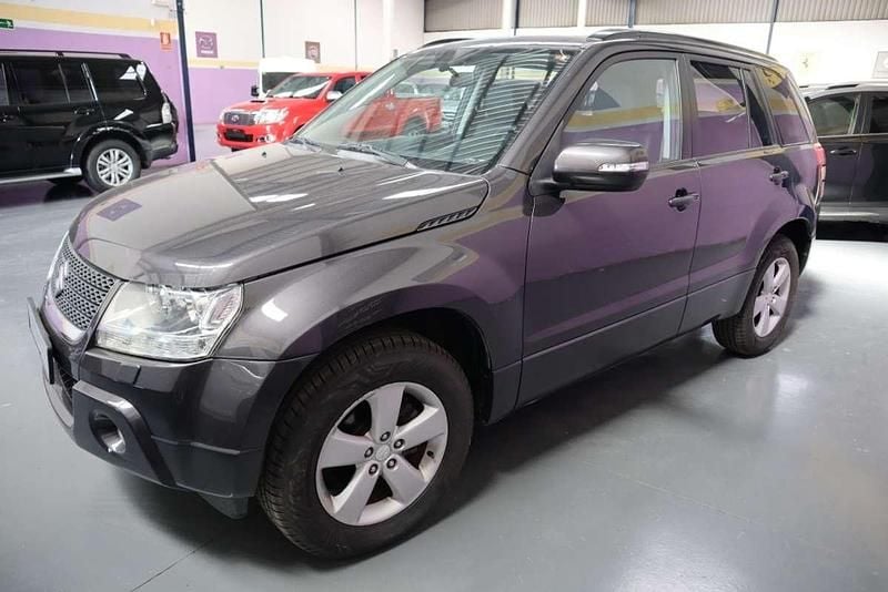 Usado Suzuki Grand Vitara 129 CV (94 kW) 2013 Gris SUV
