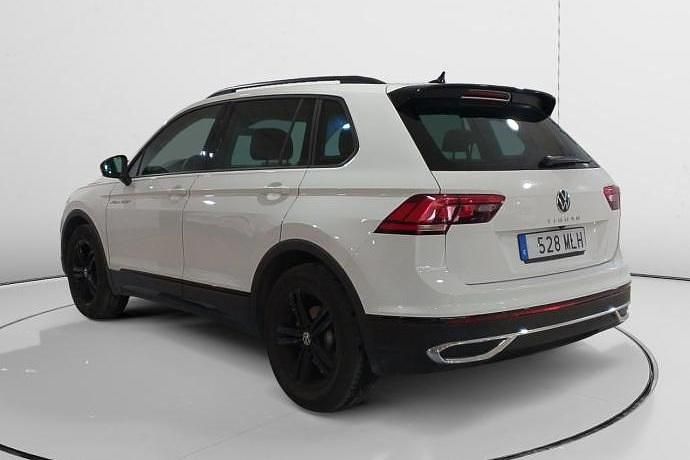 Begagnad VW Tiguan Sport 150 HK (110 kW) 2023 SUV