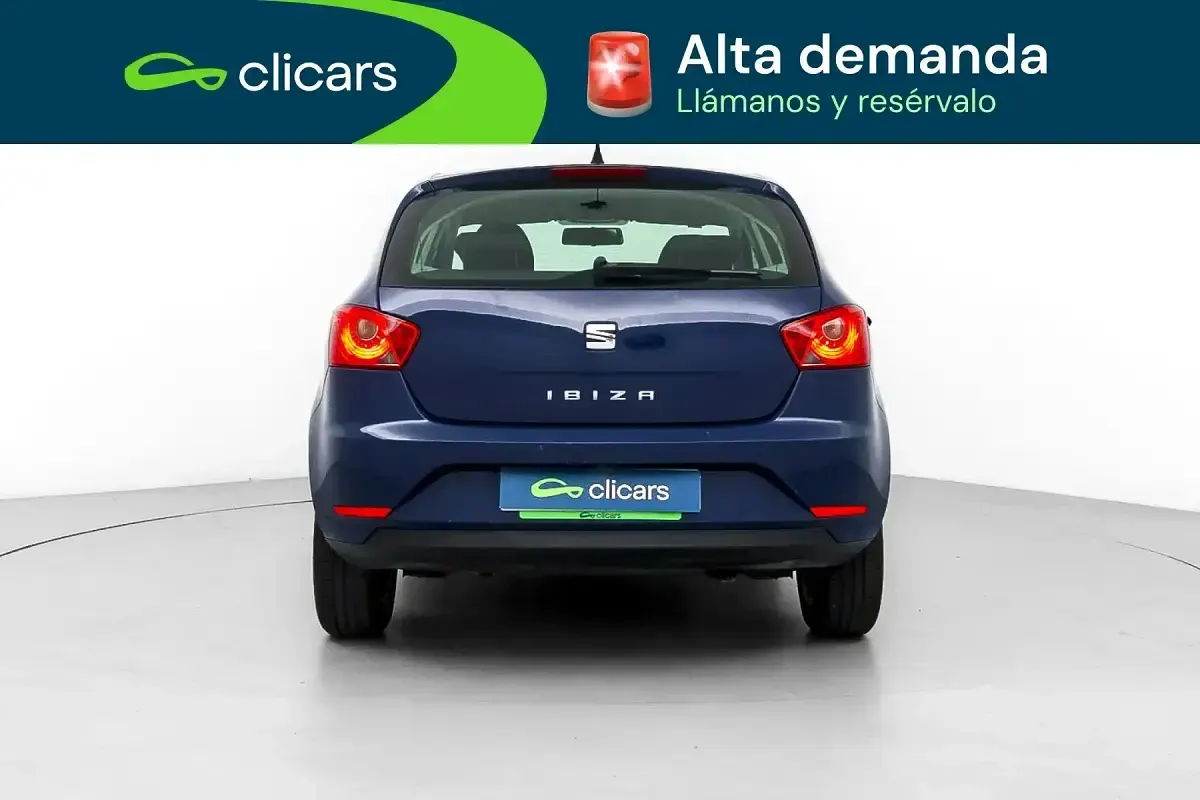 Usado Seat Ibiza Reference 75 CV (55 kW) 2017 Azul Berlina