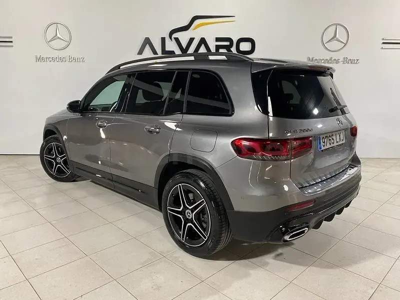 Usado Mercedes GLB200 150 CV (110 kW) 2022 Gris / plata SUV