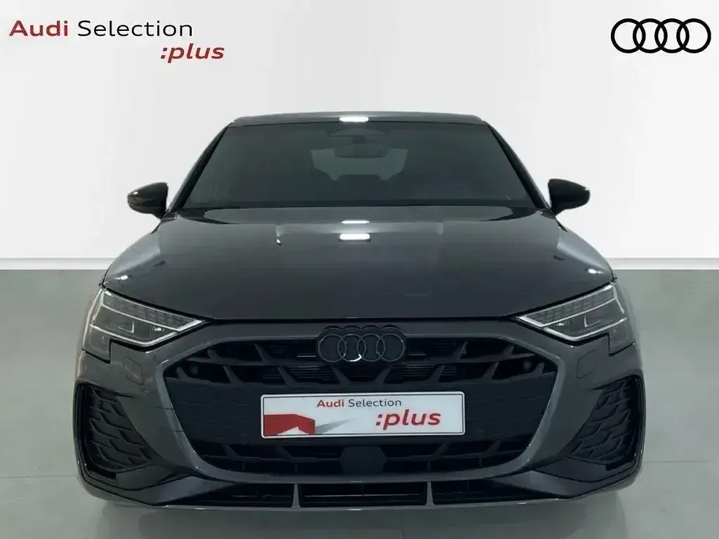Usado Audi Q3 150 CV (110 kW) 2025 Gris SUV