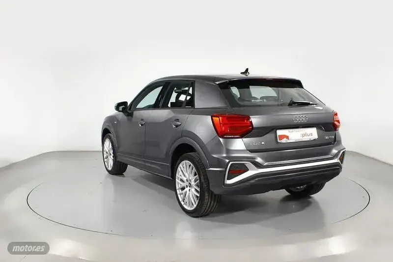 Nuevo Audi Q2 Black Edition 150 CV (110 kW) 2026 Gris SUV