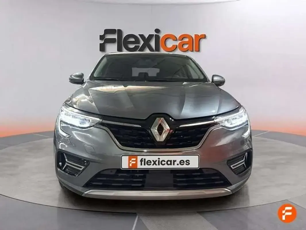 Usado Renault Arkana Evolution 140 CV (102 kW) 2023 Gris SUV