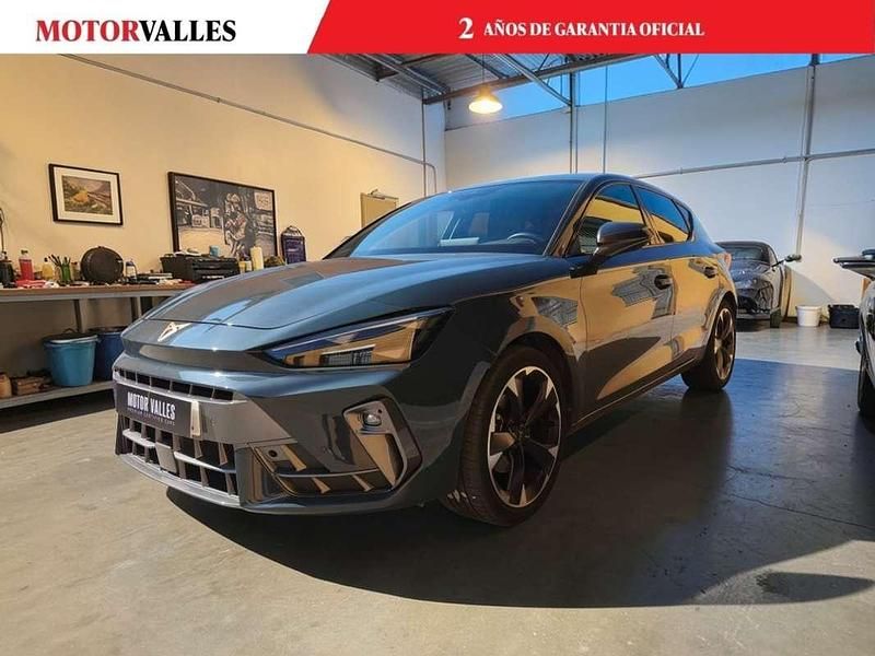 Usado Cupra Leon 150 CV (110 kW) 2024 Azul Utilitario