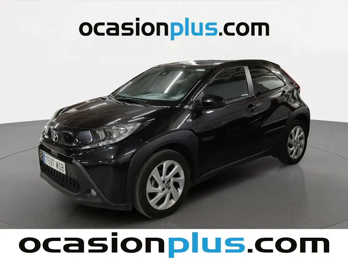 Usado Toyota Aygo X Play 72 CV (52 kW) 2024 SUV