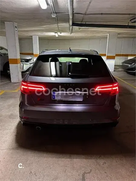 Usado Audi A3 Comfort 116 CV (85 kW) 2019 Gris / plata Berlina