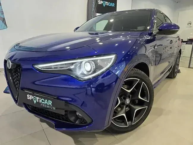 Usado Alfa Romeo Stelvio Veloce 210 CV (154 kW) 2020 Azul SUV