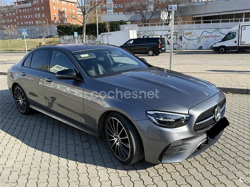 Usado Mercedes E220 194 CV (142 kW) 2022 Gris / plata Berlina