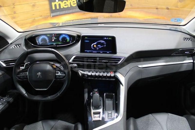 Usado Peugeot 3008 Allure 225 CV (165 kW) 2020 Gris / plata SUV