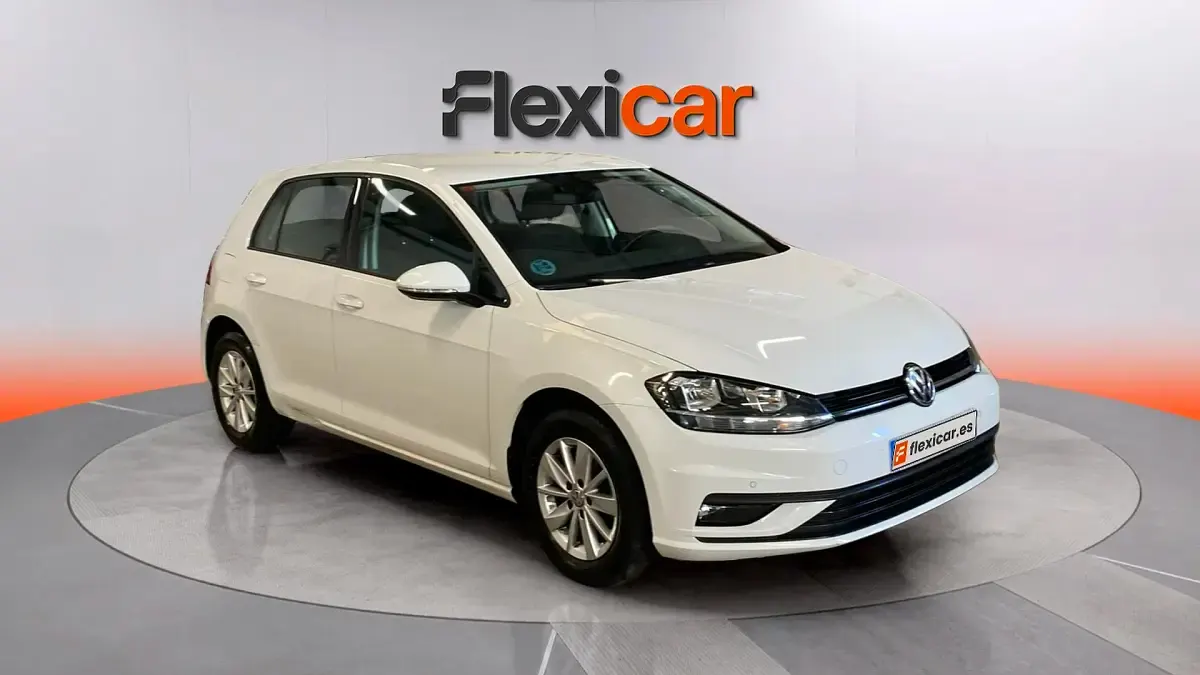 Usado VW Golf VII 115 CV (84 kW) 2019 Berlina