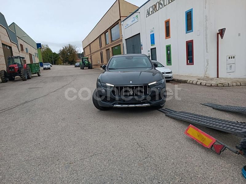 Usado Maserati Quattroporte 275 CV (202 kW) 2017 Gris / plata Berlina