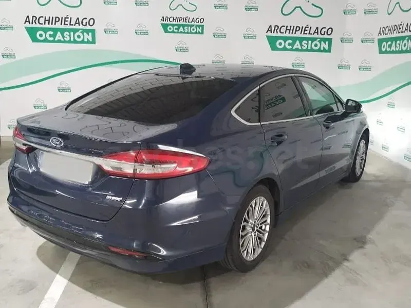 Usado Ford Mondeo Titanium 187 CV (137 kW) 2021 Azul Berlina
