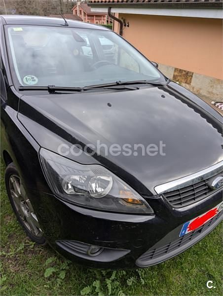 Usado Ford Focus Trend 109 CV (80 kW) 2008 Negro Berlina