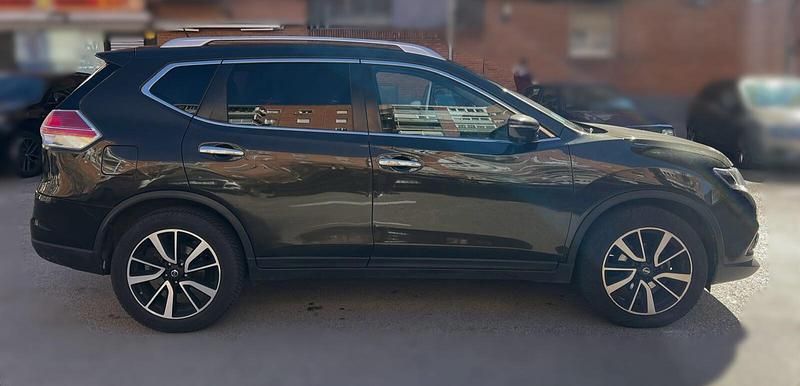 Usado Nissan X-Trail N-Connecta 130 CV (95 kW) 2016 Verde SUV