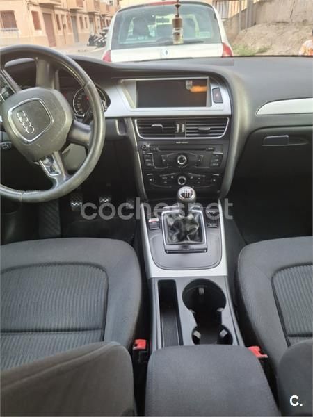 Negro Usado 2010 Audi A4 Berlina | 8800 € (Precio justo) - Imagen 1/4