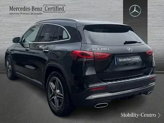 Usado Mercedes GLA200 AMG line 150 CV (110 kW) 2021 SUV