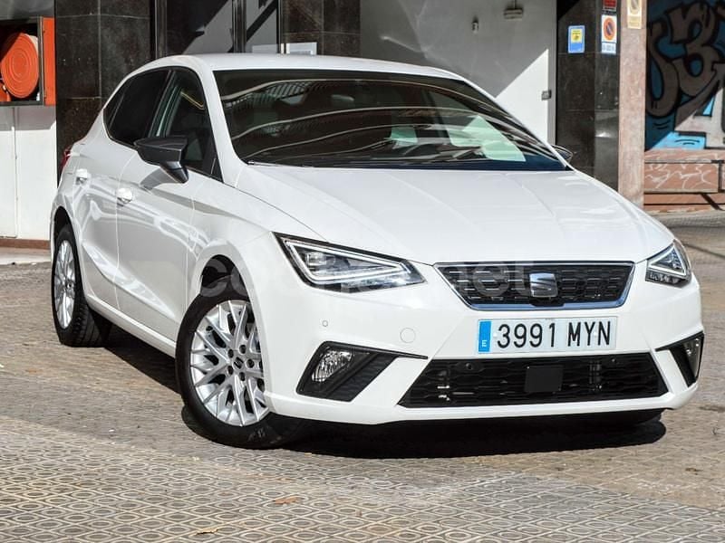 Blanco Usado 2025 Seat Ibiza XCELLENCE Berlina | 16.990 € (Precio justo) - Imagen 1/4