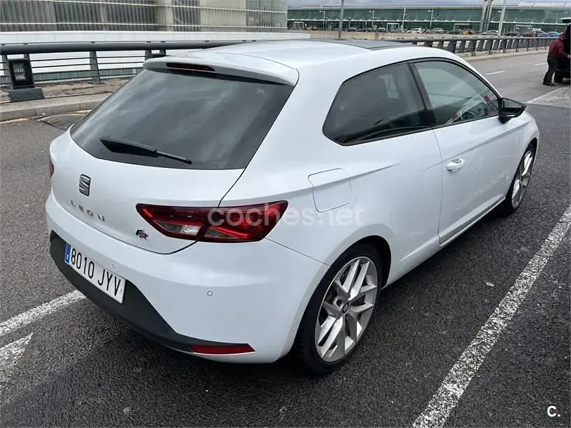 Usado Seat Leon FR 150 CV (110 kW) 2017 Blanco Berlina