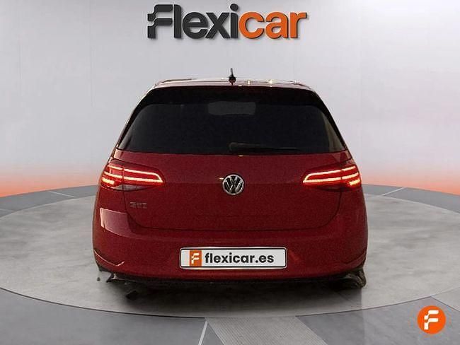 Usado VW Golf VII GTI 245 CV (180 kW) 2017 Rojo Utilitario