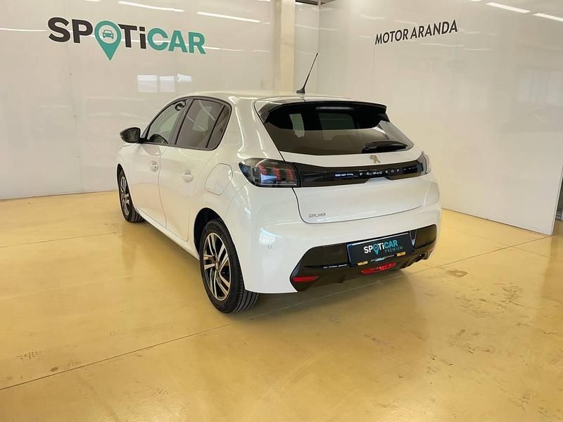 Usado Peugeot 208 Allure 102 CV (75 kW) 2022 Blanco Utilitario