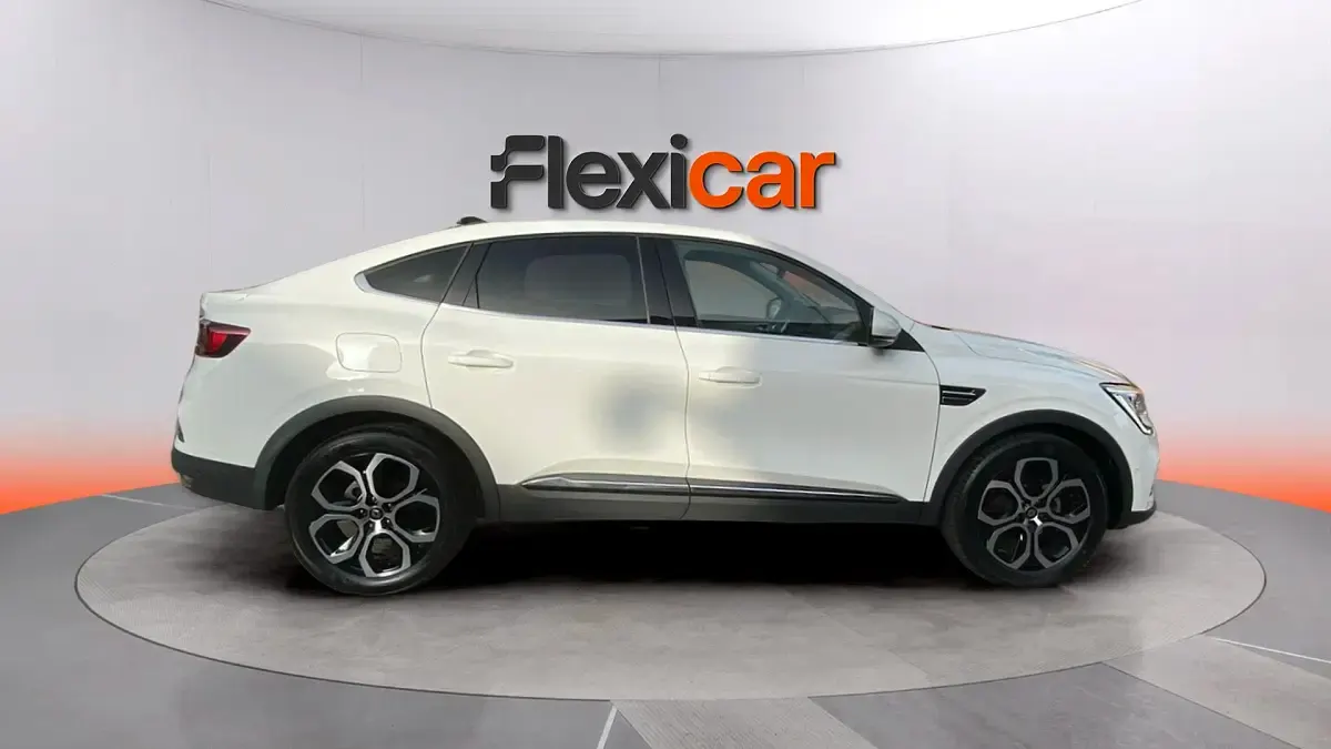 Usado Renault Arkana Zen 140 CV (102 kW) 2021 Blanco SUV