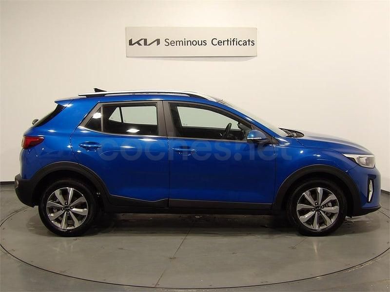 Usado Kia Stonic 79 CV (58 kW) 2025 Azul SUV
