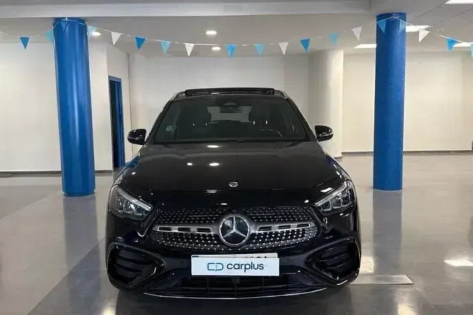 Usado Mercedes GLA200 163 CV (119 kW) 2024 SUV