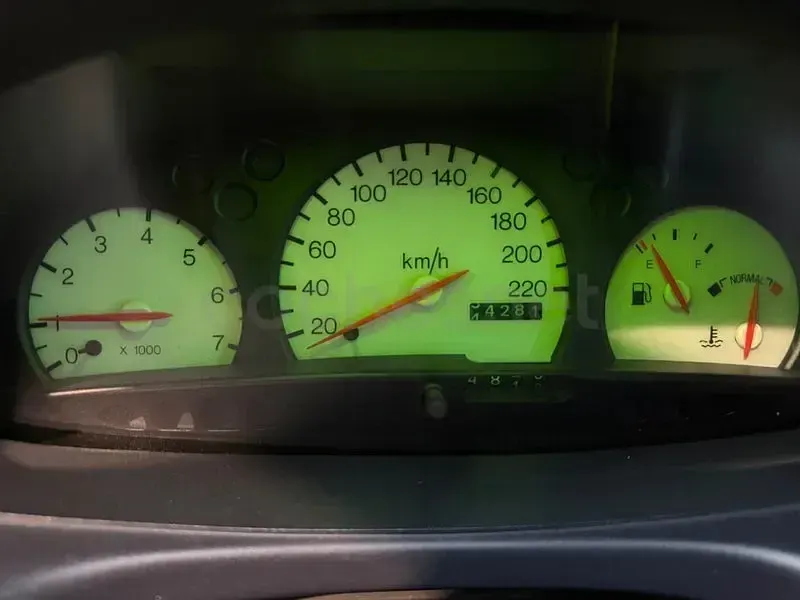 Usado Ford Escort 115 CV (84 kW) 1998 Rojo Berlina