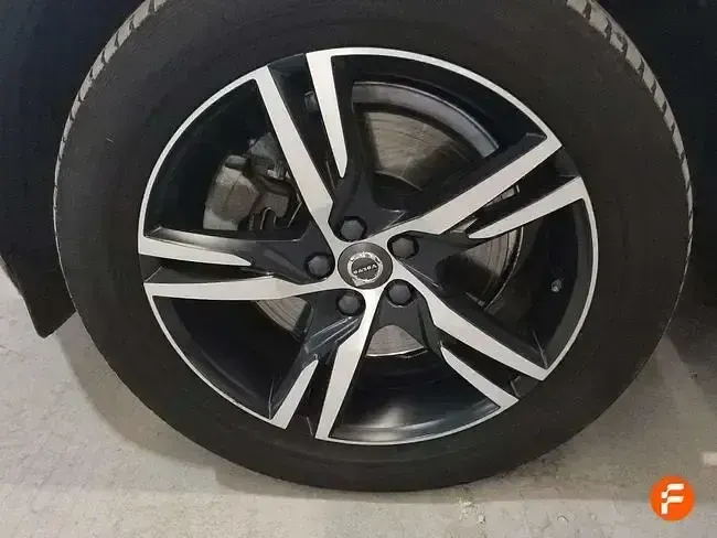 Usado Volvo XC60 R-Design 190 CV (139 kW) 2019 Blanco SUV
