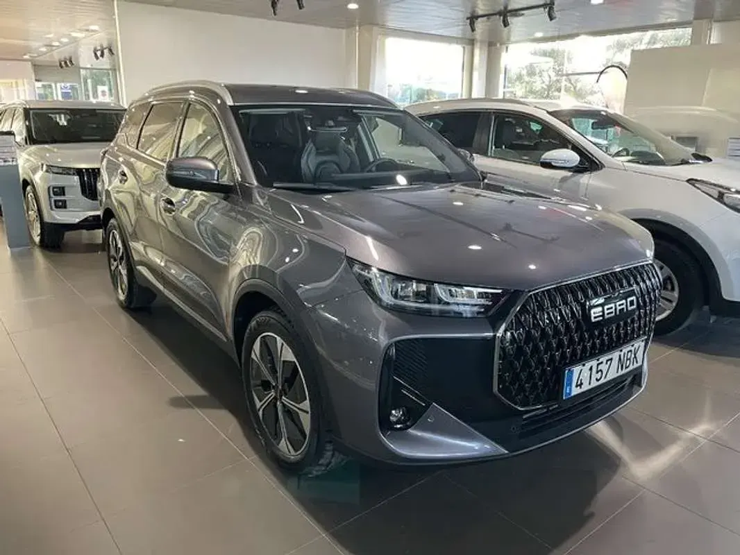 Usado Ebro s700 Luxury 147 CV (108 kW) 2025 Gris SUV