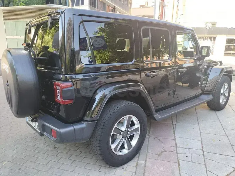 Usado Jeep Wrangler Sahara 200 CV (147 kW) 2020 Negro SUV