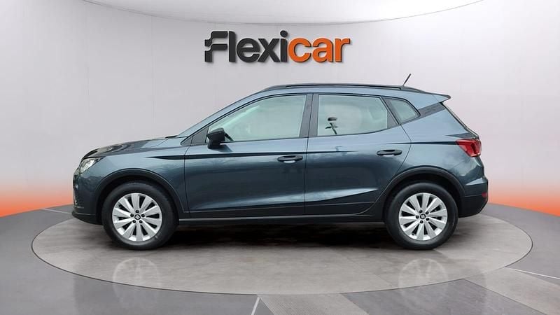 Usado Seat Arona Ecomotive 95 CV (69 kW) 2020 Azul SUV