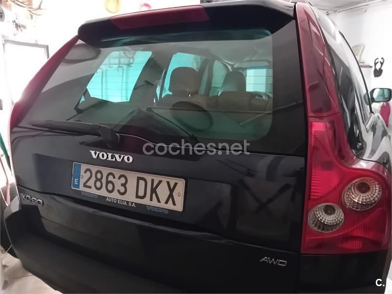 Usado Volvo XC90 Kinetic 163 HP (119 kW) 2005 Azul SUV