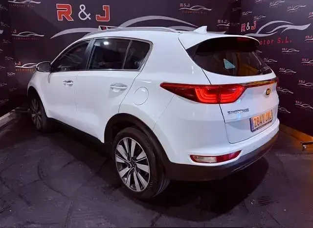 Usado Kia Sportage 115 CV (84 kW) 2017 Blanco SUV