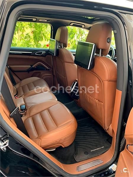 Usado Porsche Cayenne 262 CV (192 kW) 2016 Gris / plata SUV