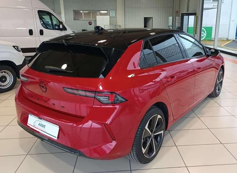 Usado Opel Astra S 131 CV (96 kW) 2024 Rojo Utilitario