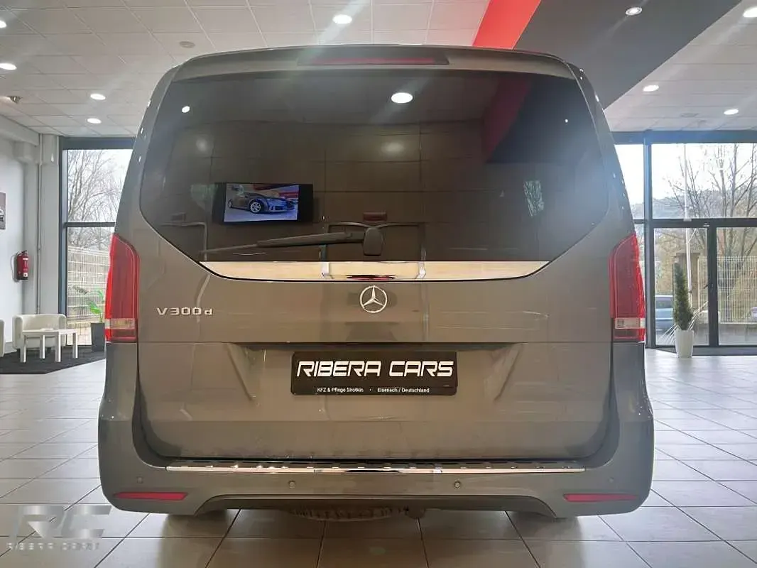 Usado Mercedes V300 239 CV (175 kW) 2020 Gris Monovolumen