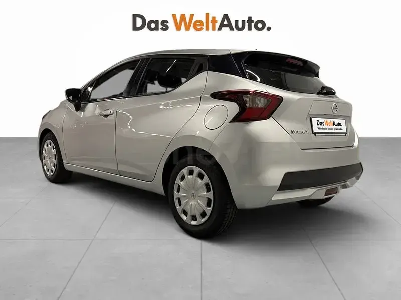 Usado Nissan Micra Acenta 92 CV (67 kW) 2023 Gris / plata Utilitario