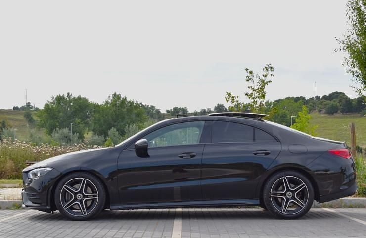 Usado Mercedes CLA200 Progressive 150 CV (110 kW) 2020 Negro (noche) Berlina