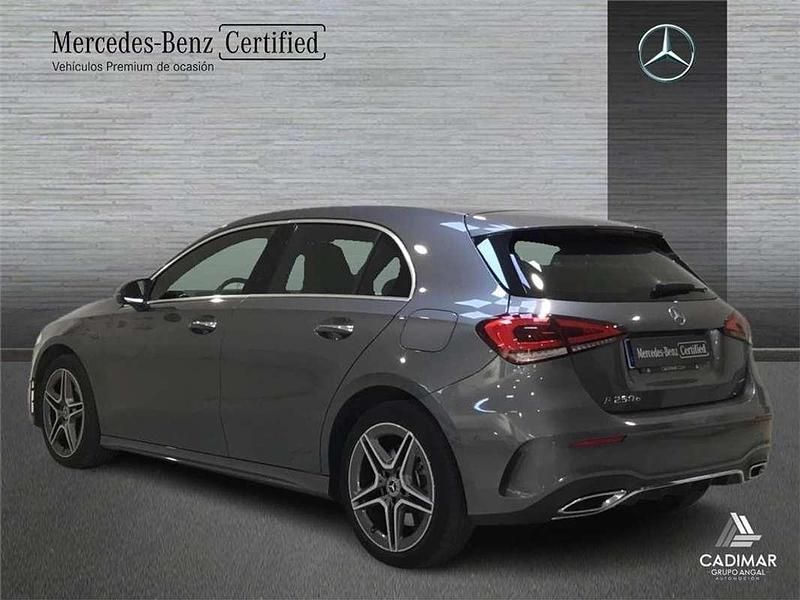 Usado Mercedes A250 218 CV (160 kW) 2020 Berlina