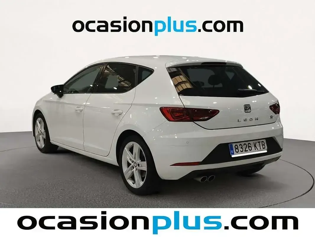 Usado Seat Leon FR 150 CV (110 kW) 2019 Blanco Utilitario