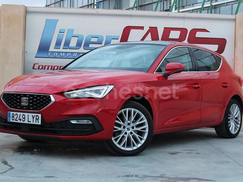Usado Seat Leon XCELLENCE 150 CV (110 kW) 2022 Rojo Berlina