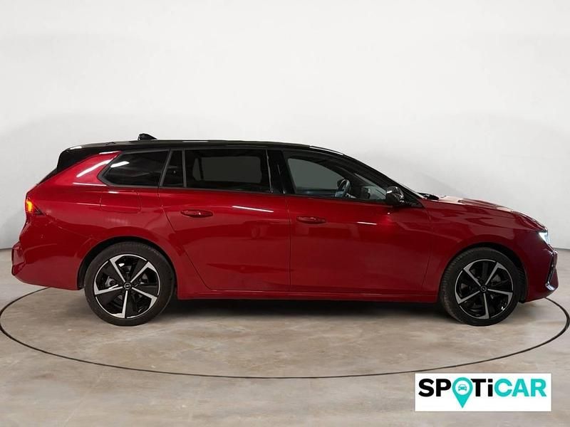Usado Opel Astra 136 CV (100 kW) 2025 Rojo Berlina