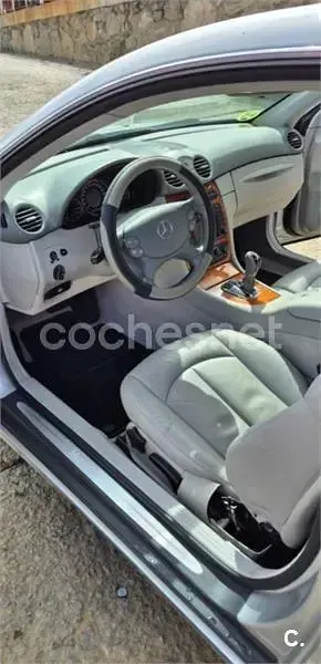 Usado Mercedes CLK240 Elegance 170 CV (125 kW) 2002 Gris / plata Coupe