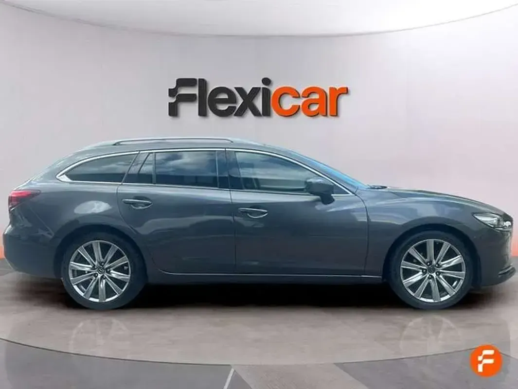 Usado Mazda 6 194 CV (142 kW) 2022 Gris Familiar