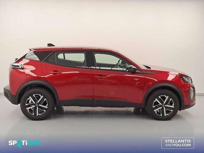 Usado Peugeot 2008 Active 102 CV (75 kW) 2024 Rojo SUV