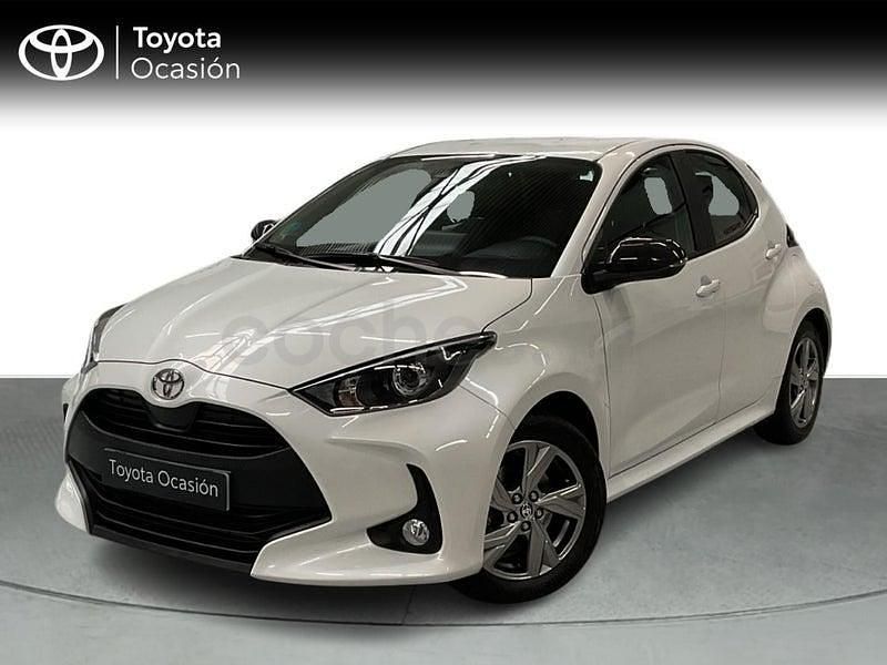 Usado Toyota Yaris Hybrid Active 116 CV (85 kW) 2025 Blanco Berlina