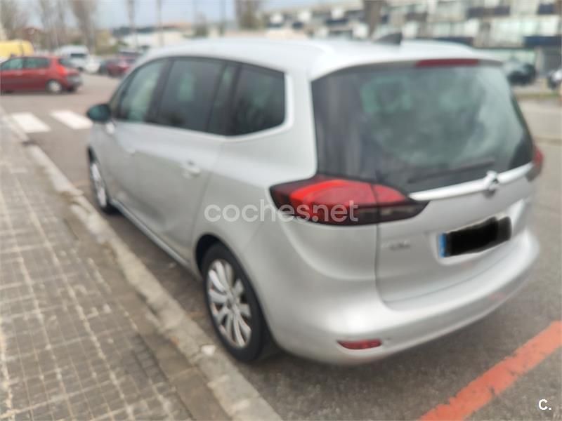 Usado Opel Zafira Tourer Excellence 136 CV (100 kW) 2016 Gris / plata Monovolumen