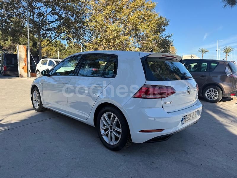 Usado VW Golf VIII Sportline 130 CV (95 kW) 2020 Blanco Berlina