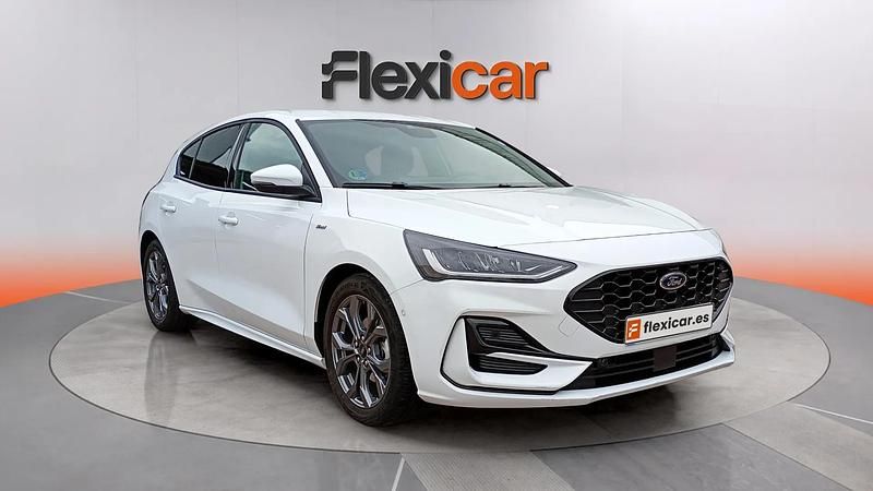 Usado Ford Focus ST-Line 125 CV (91 kW) 2024 Blanco Berlina